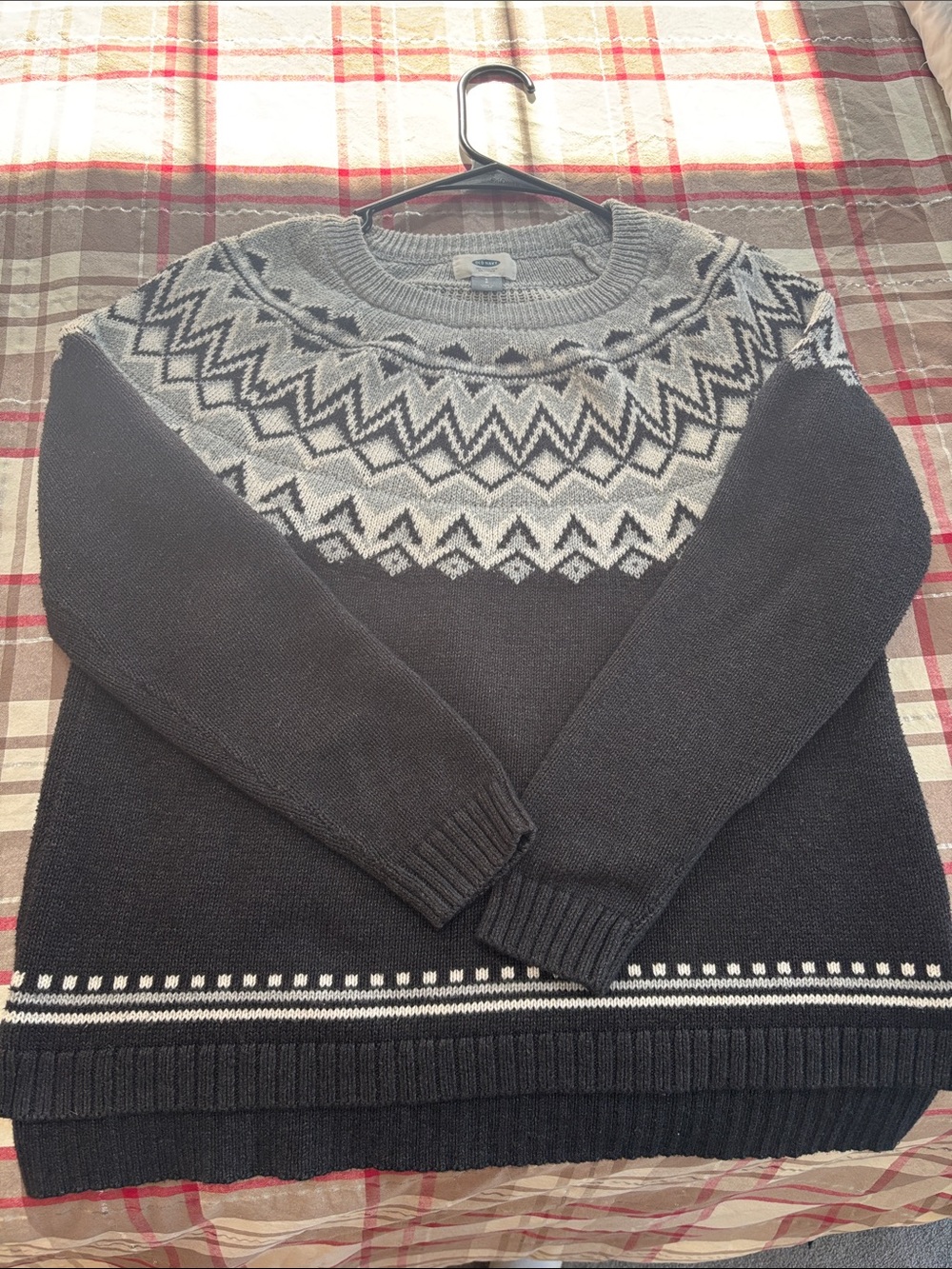 Old Navy Black and Gray Fair Isle Crewneck Sweater